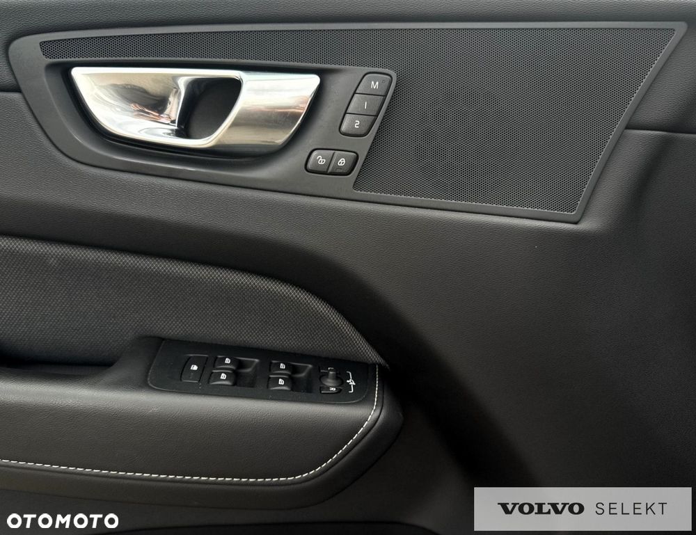 Volvo XC 60 - 25