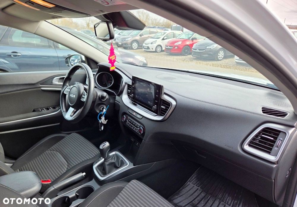 Kia XCeed - 16