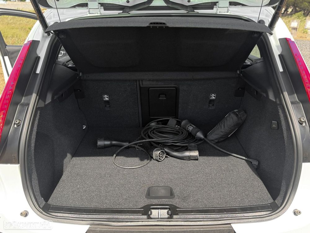 Volvo XC 40 1.5 T5 PHEV Momentum Plus - 19