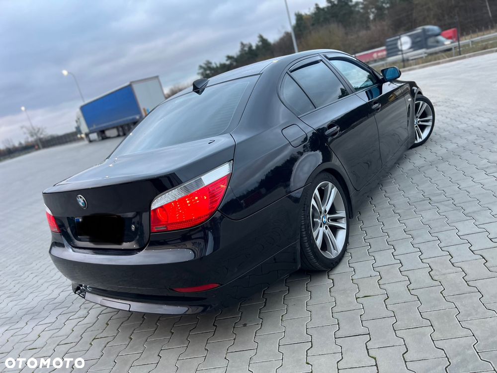 BMW Seria 5 525i - 7