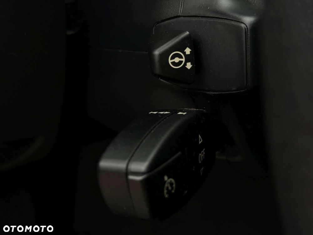 BMW Seria 5 540i Edition Sport - 26