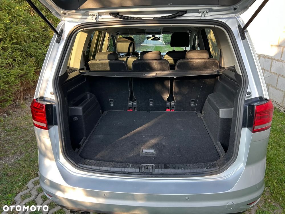 Volkswagen Touran 2.0 TDI SCR DSG Comfortline - 14