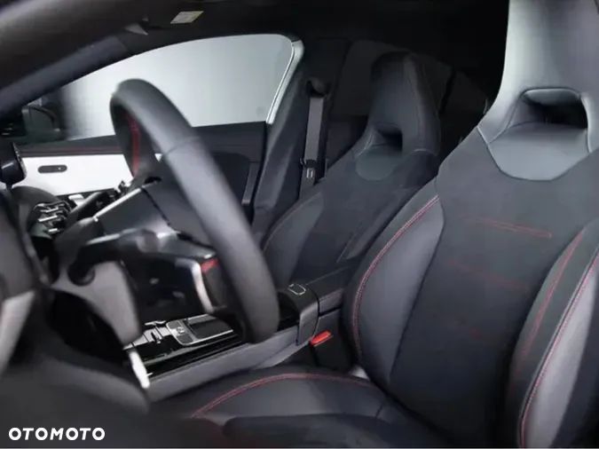 Mercedes-Benz CLA 200 AMG Line 7G-DCT - 5