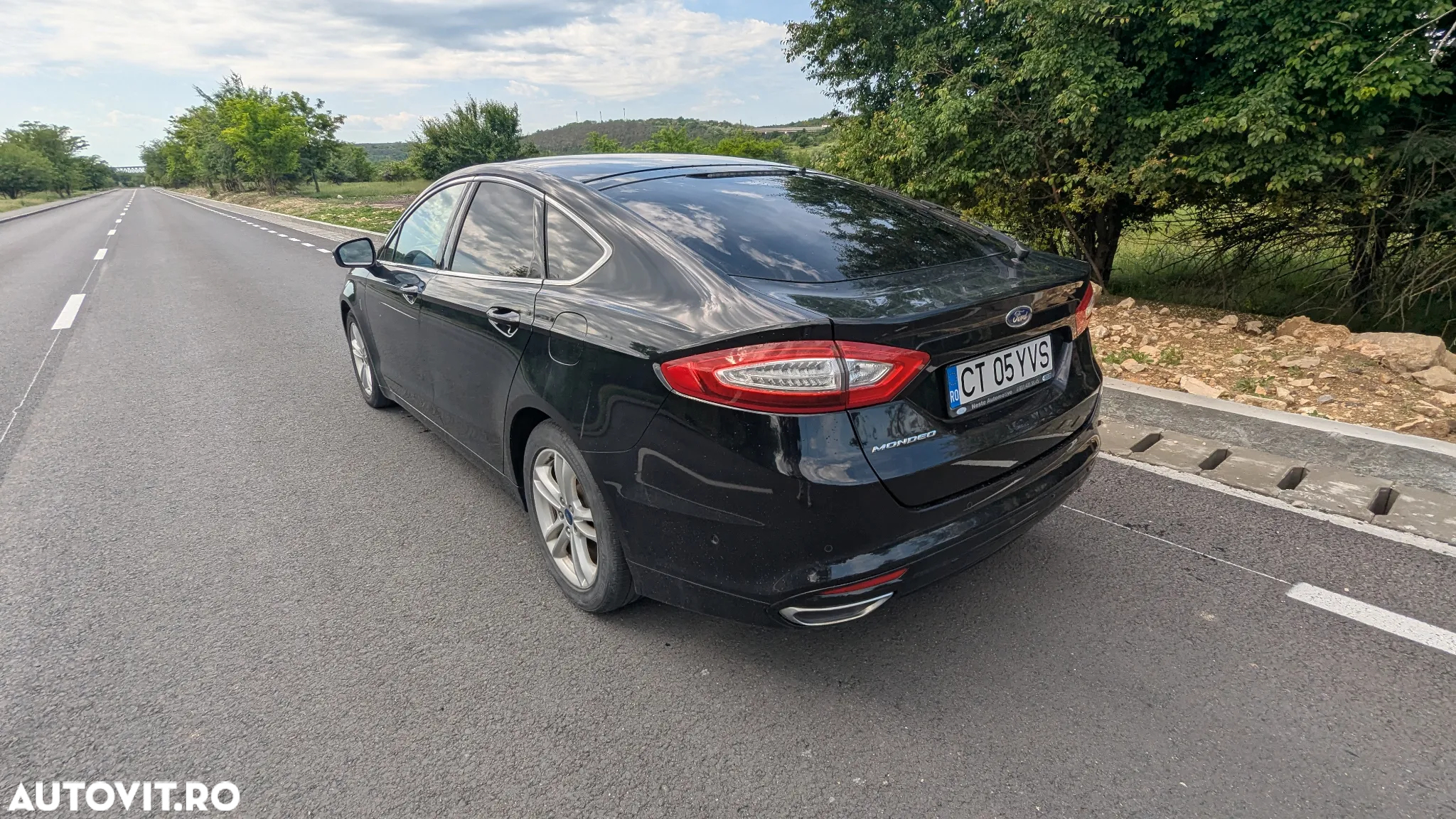 Ford Mondeo 2.0 TDCi Powershift Titanium - 4