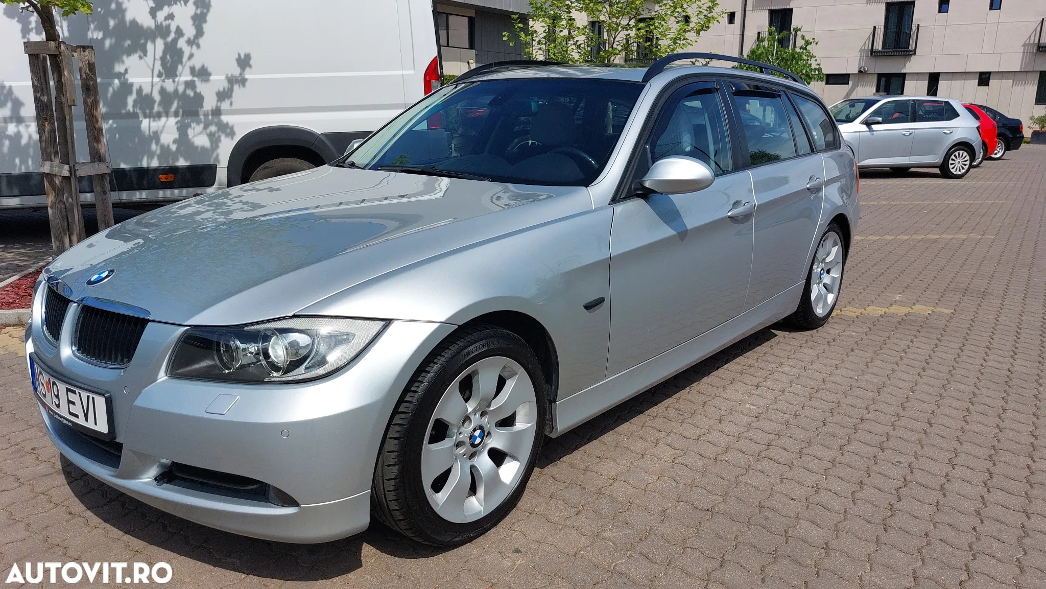 BMW Seria 3 320d Touring - 3
