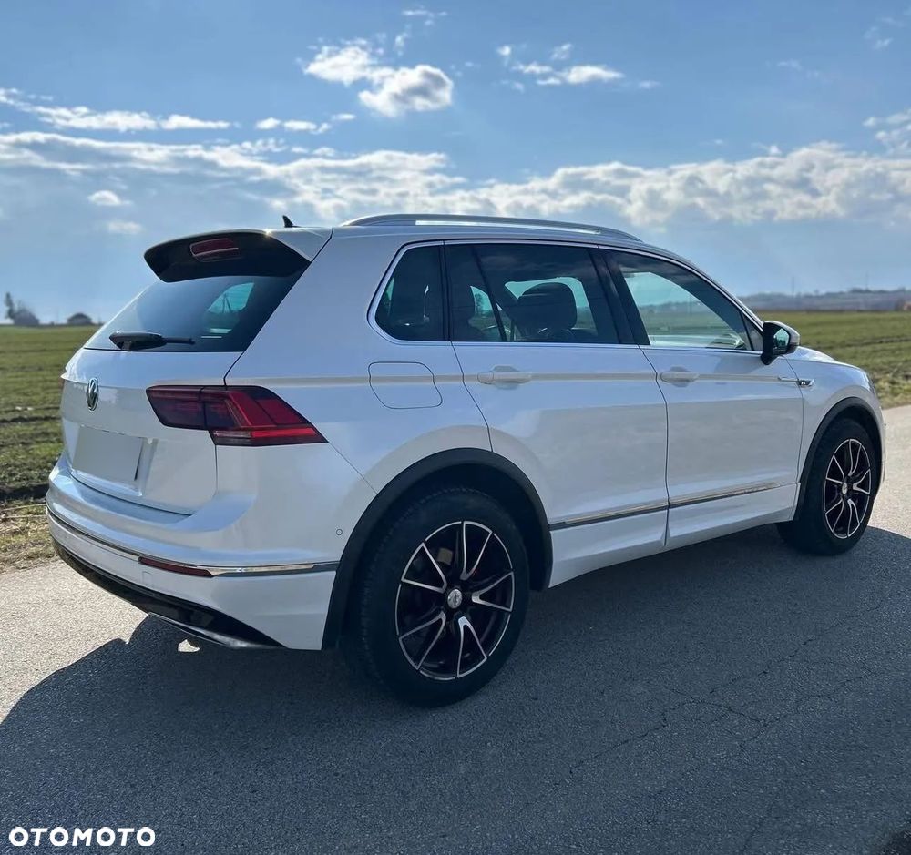 Volkswagen Tiguan - 10