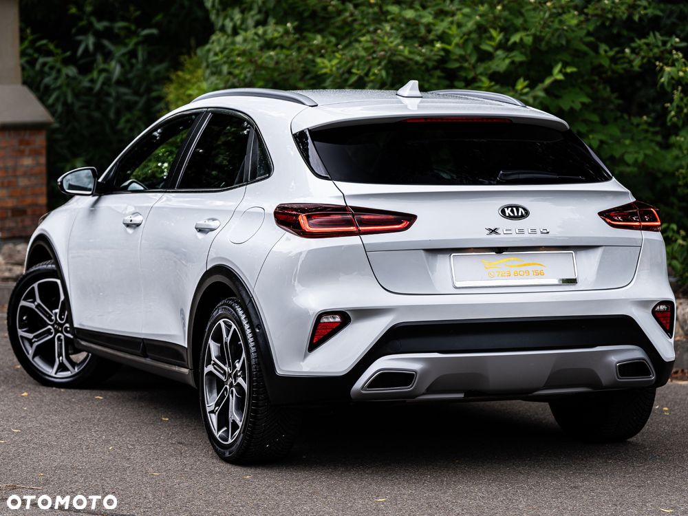Kia XCeed 1.5 T-GDI Business Line DCT - 4