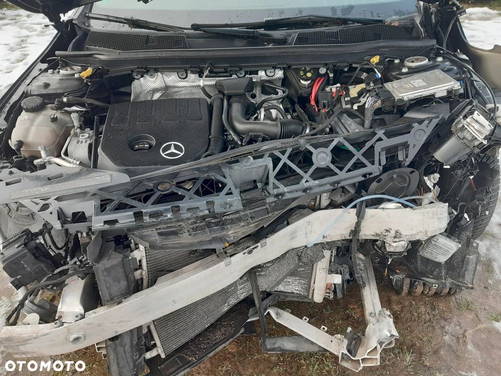 Mercedes-Benz CLA 180 7G-DCT AMG Line Advanced Plus - 9