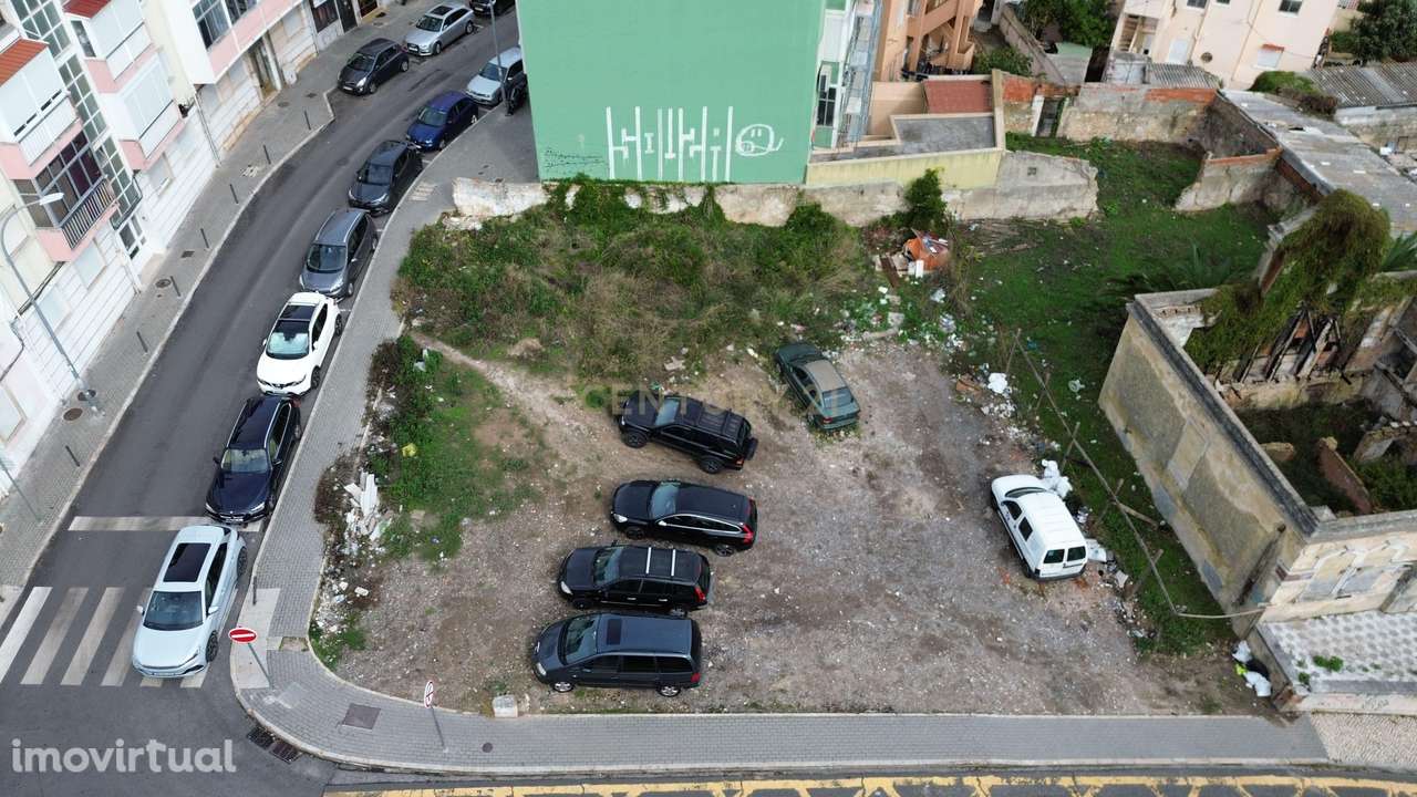 Terreno com projecto de arquitectura aprovada – 10 frações – junto ao - Grande imagem: 4/14