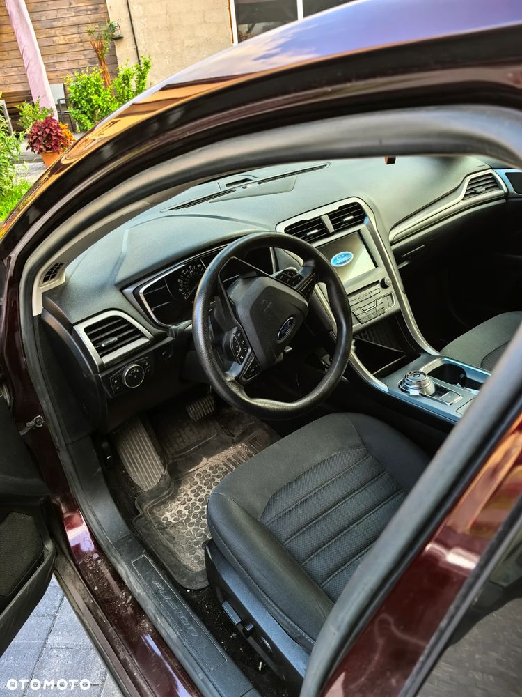 Ford Fusion - 5