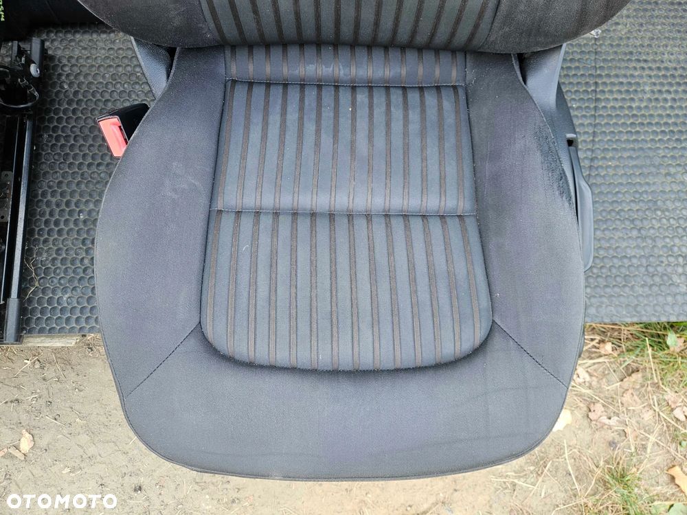 Fotele Fotel Kanapa Skladana Ciemne Grzane Elektryczne Ledzwia Podswietlanie  Audi A4 B8 Kombi Avant - 8