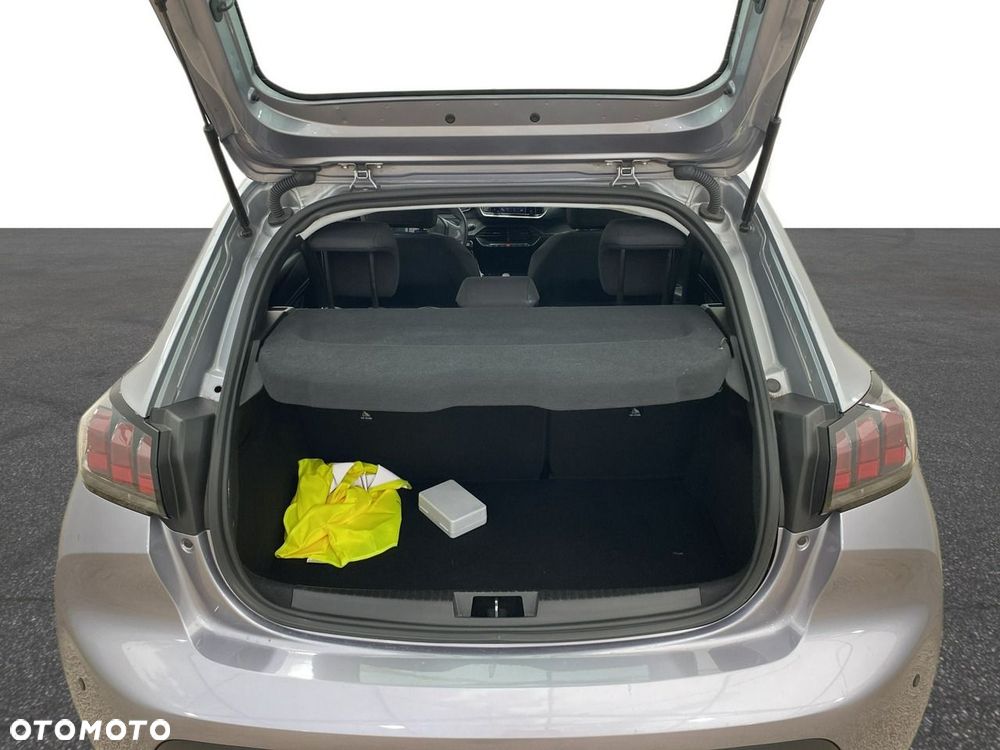 Peugeot 208 - 12