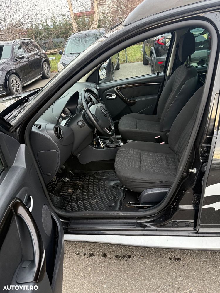 Dacia Duster dCi 110 FAP 4x4 Laureate - 6