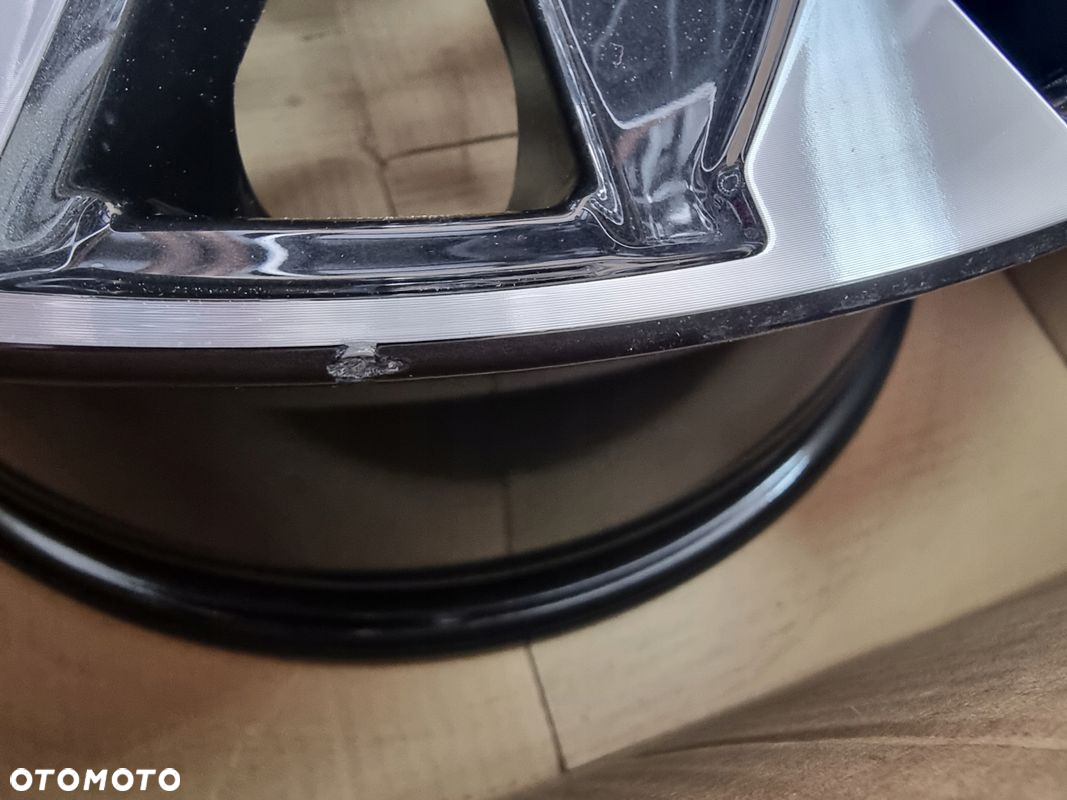 Nowe Felgi 17 Cali Toyota Allion Avalon Avensis Camry Corolla 5x114,3 - 8