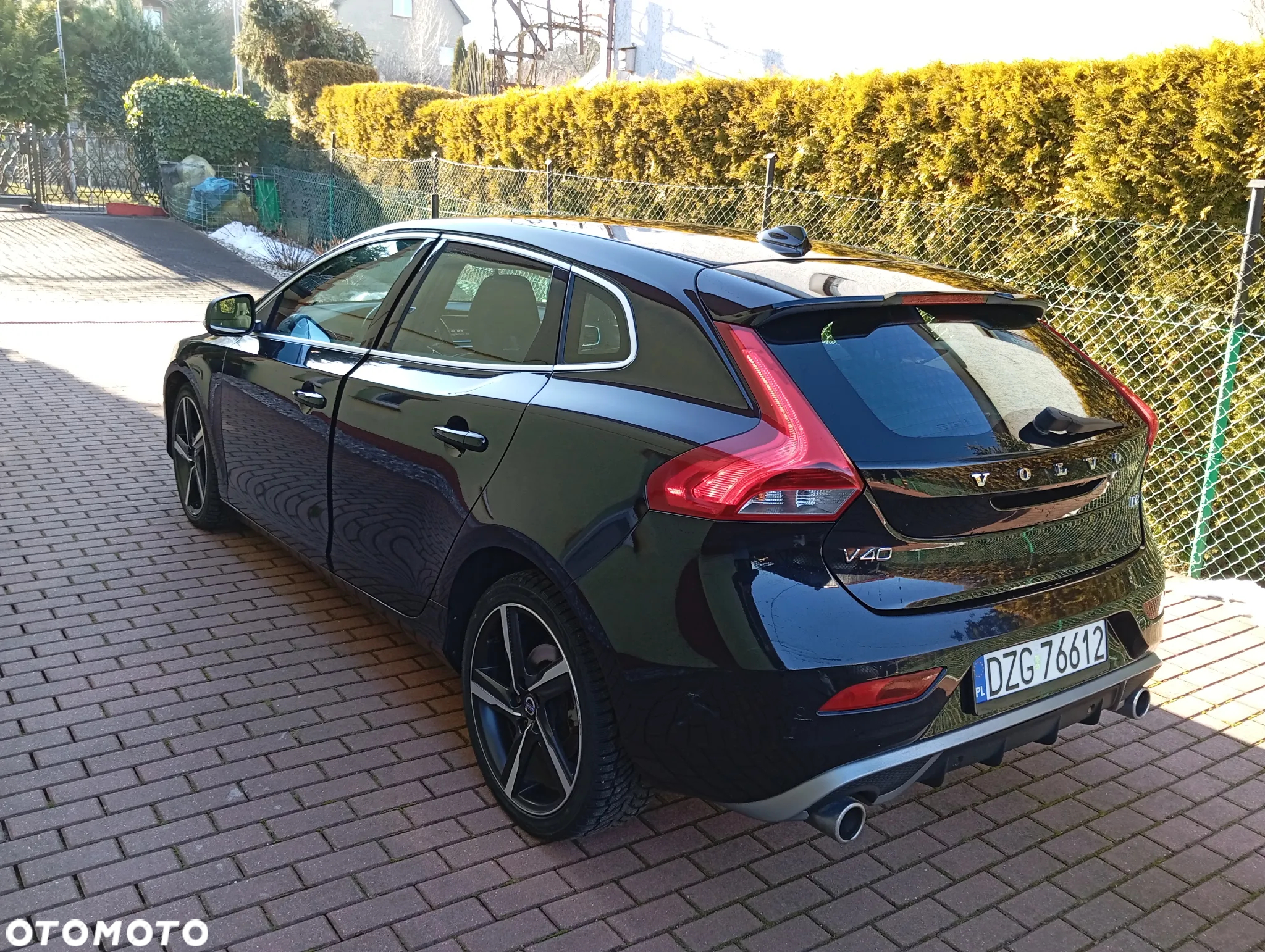 Volvo V40 D2 Drive-E R-Design Momentum - 5