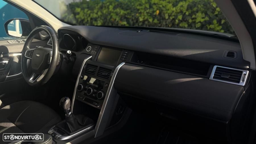 Land Rover Discovery Sport 2.0 eD4 SE - 29