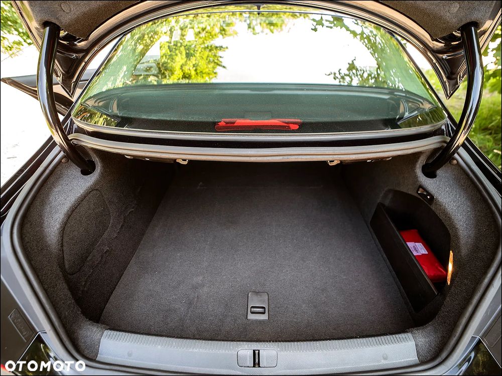 Volkswagen Passat CC - 39