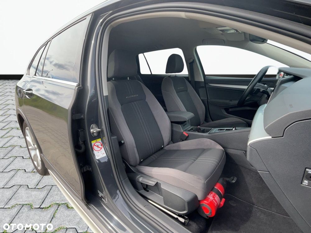 Volkswagen Golf Alltrack - 16