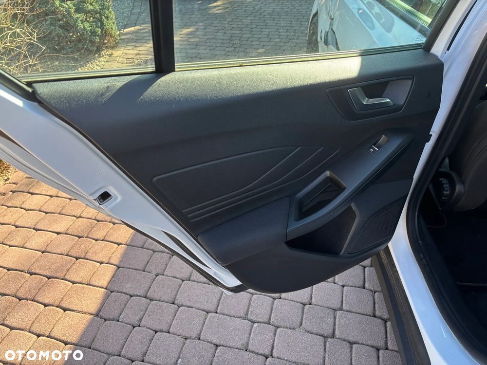 Ford Focus 1.0 EcoBoost Start-Stopp-System COOL&CONNECT - 20