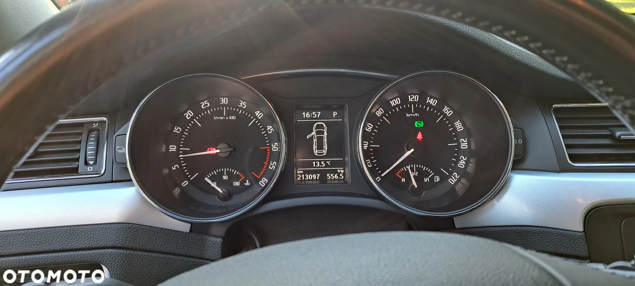Skoda Superb 2.0 TDI Platinum DSG - 24