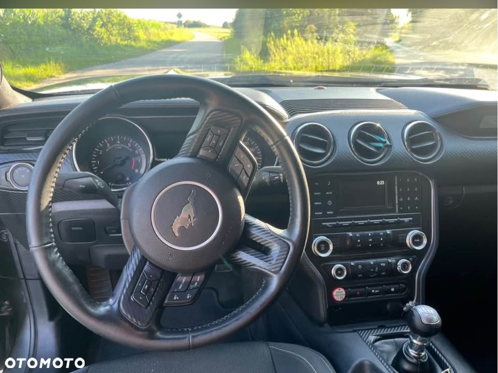 Ford Mustang 3.7 V6 - 1