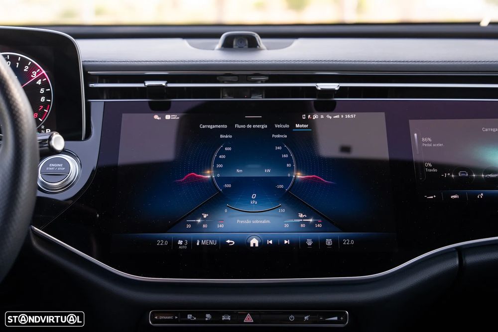 Mercedes-Benz E 300 e Station - 29