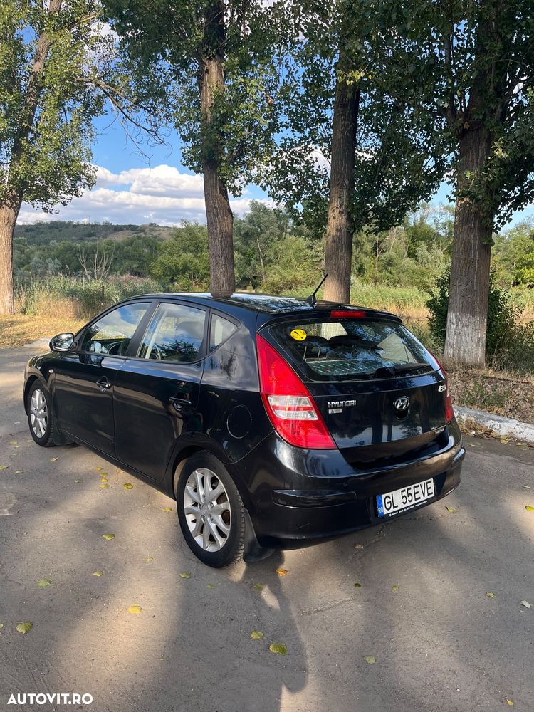 Hyundai i30 1.6 CRDI Classic - 4