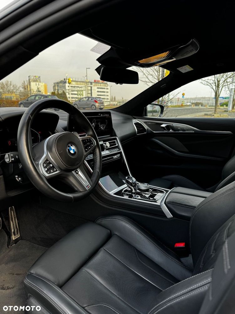 BMW Seria 8 - 8
