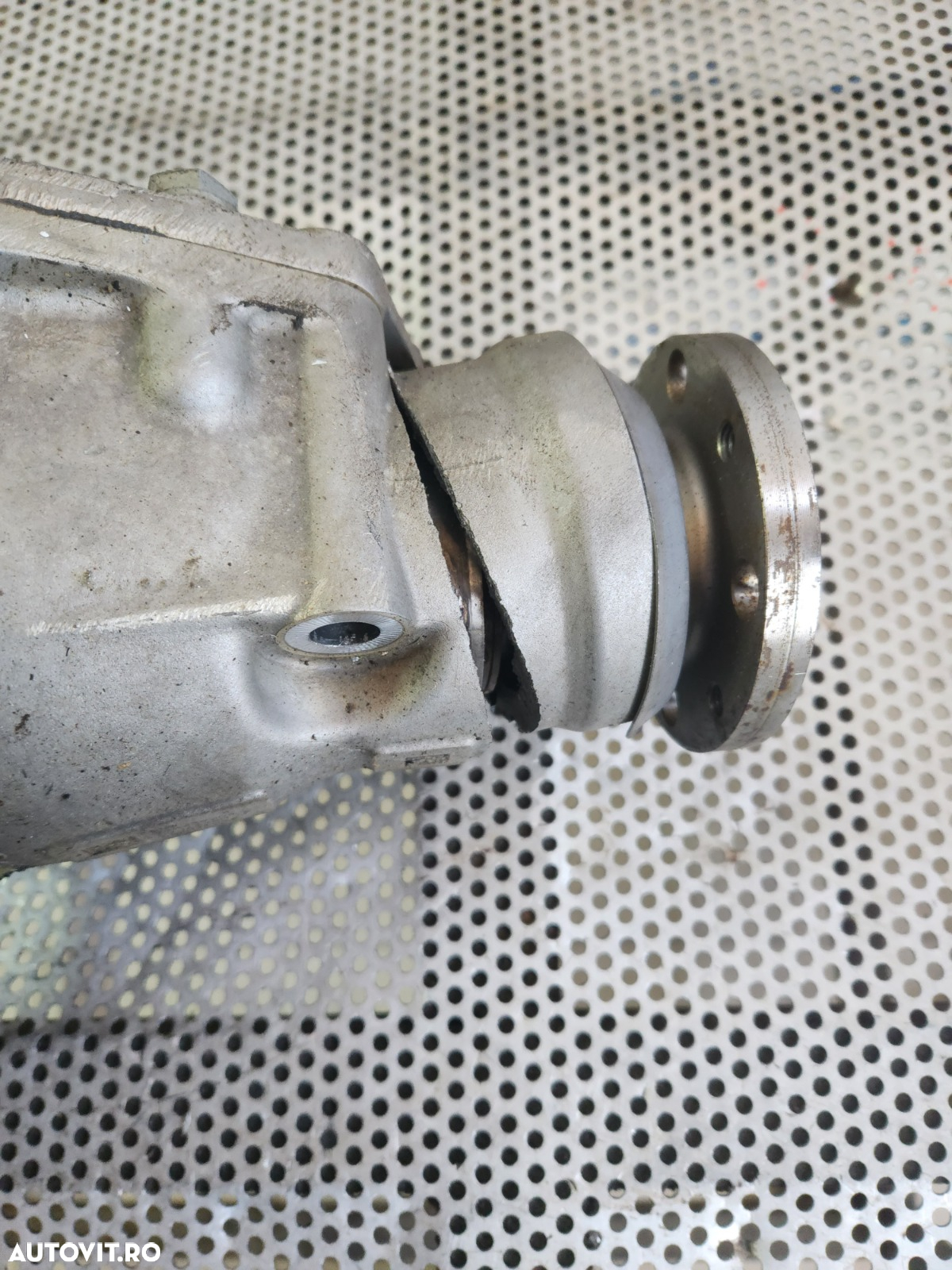 Grup Diferential Fata Nou Sub 1.000 Km Bmw M 4.4 I V8 Euro 6 Motor S68 S63 S58 G11 G12 G05 G06 G07 G30 G31 Cod 8638080 Carcasa Lovita La Demontare - 8