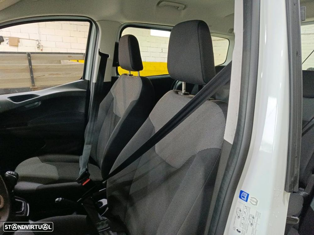 Ford Tourneo Courier 1.5 TDCi Ambiente - 5