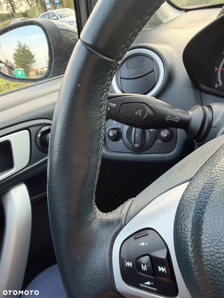 Ford Fiesta - 14