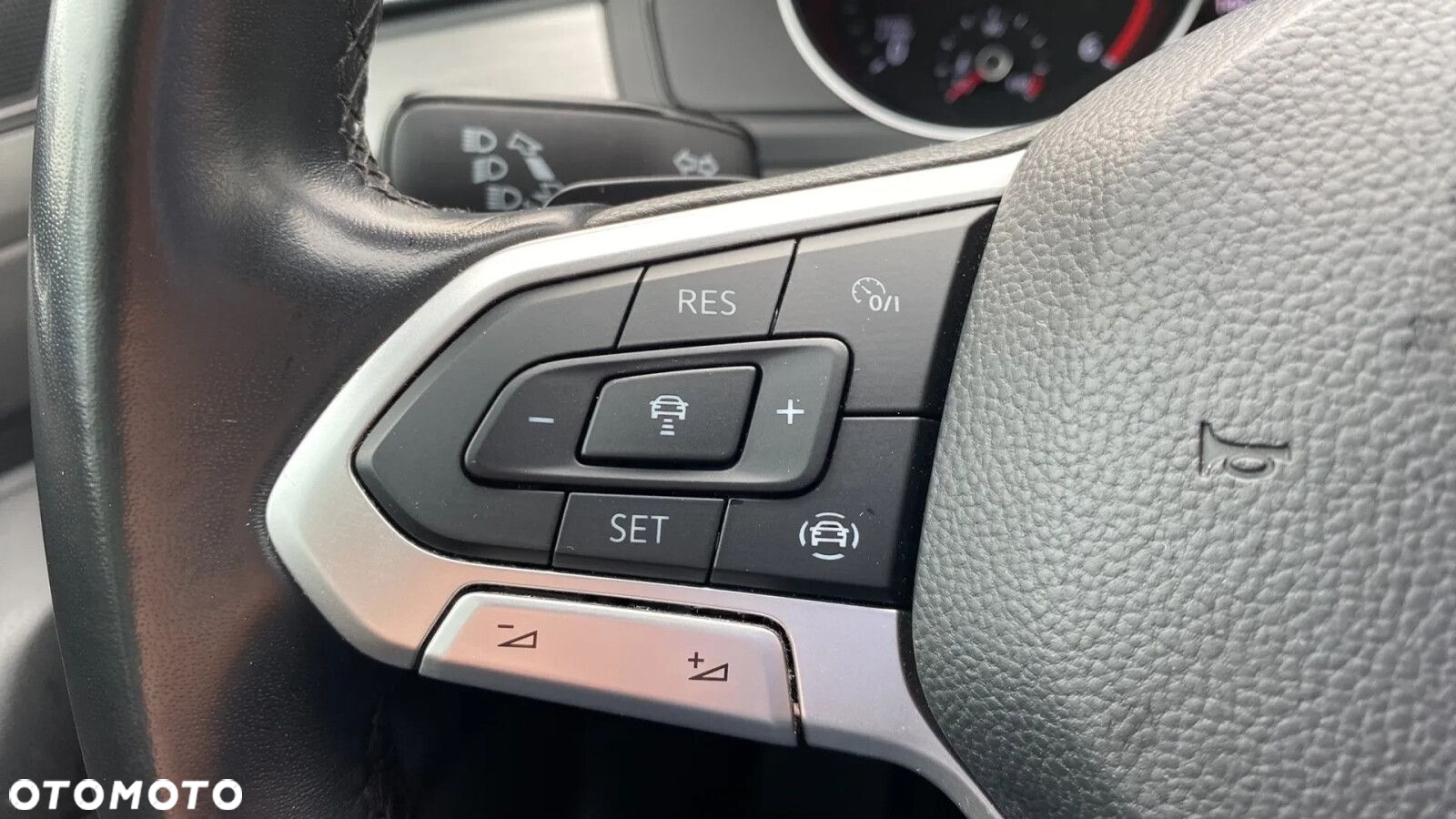 Volkswagen Passat - 18