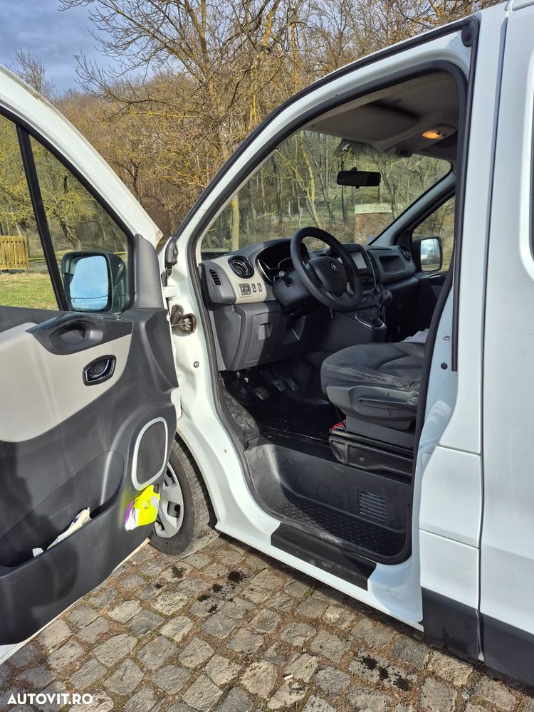 Renault Trafic - 10
