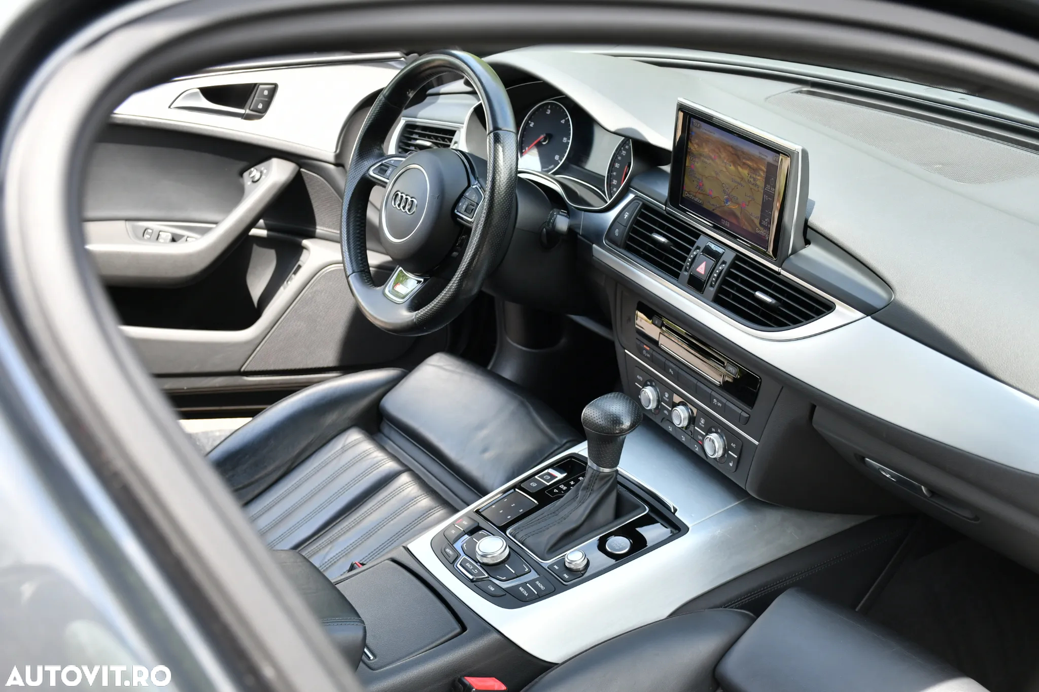 Audi A6 Avant 2.0 TDI Ultra S tronic - 24