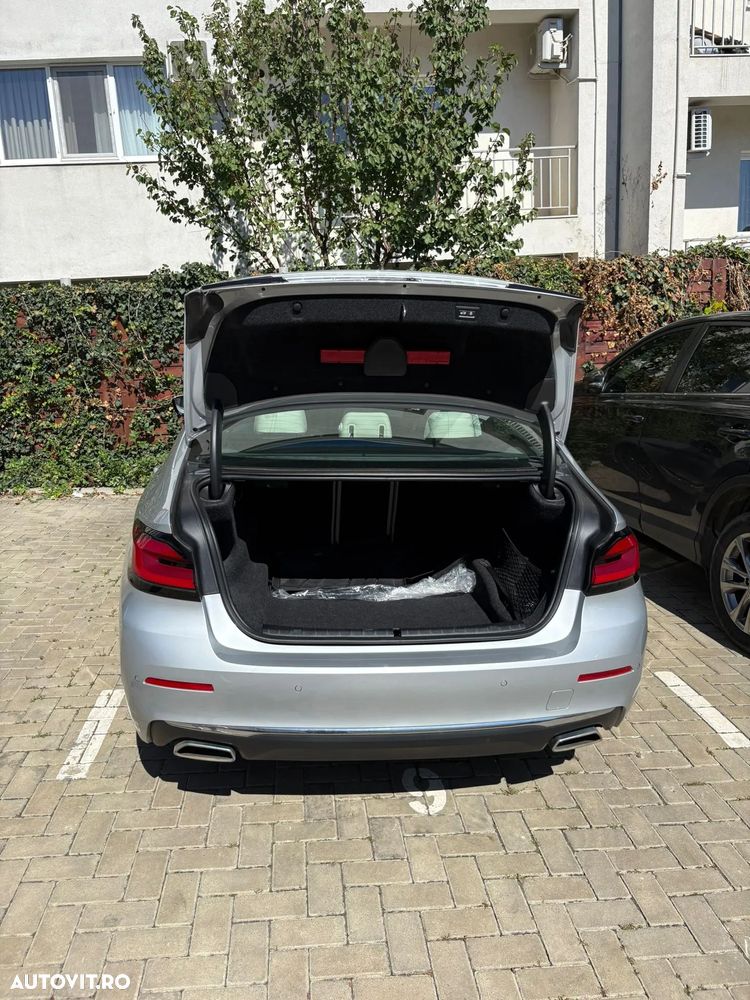 BMW Seria 5 540d xDrive AT MHEV - 10