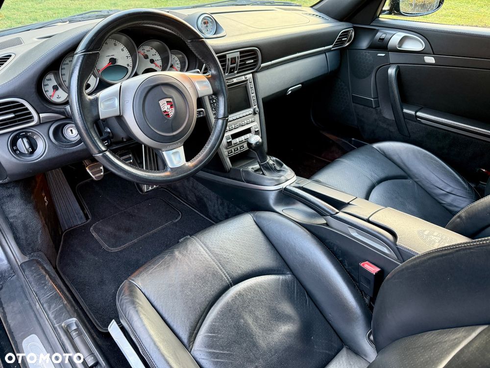 Porsche 911 Carrera S - 13