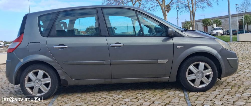 Renault Scénic - 9