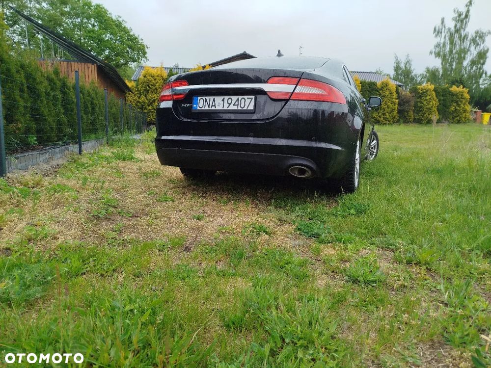 Jaguar XF 2.2 D Luxury - 7