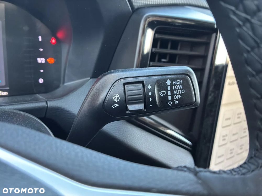 Volkswagen Amarok - 17