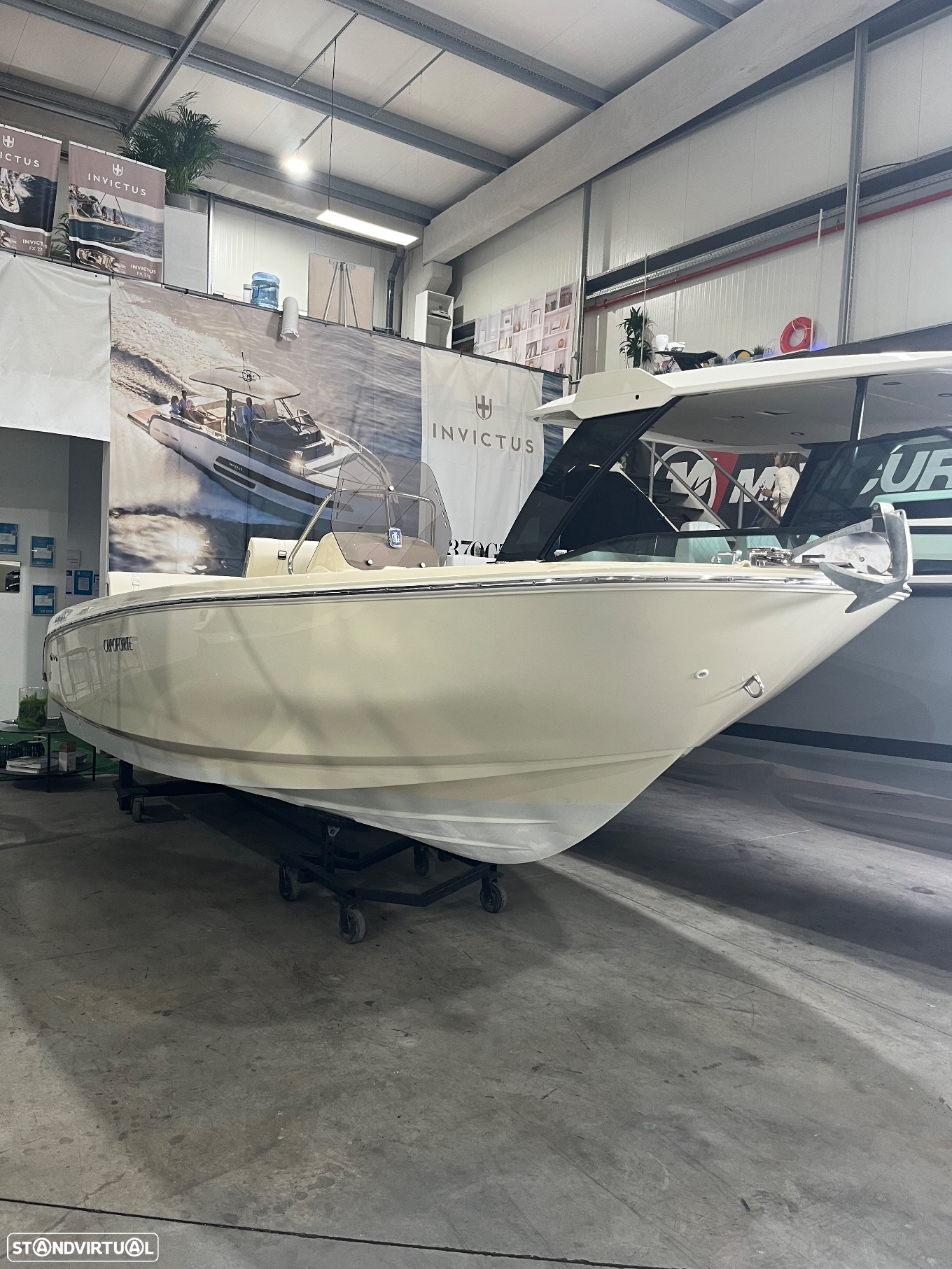 Invictus Yachts FX 190 - 2