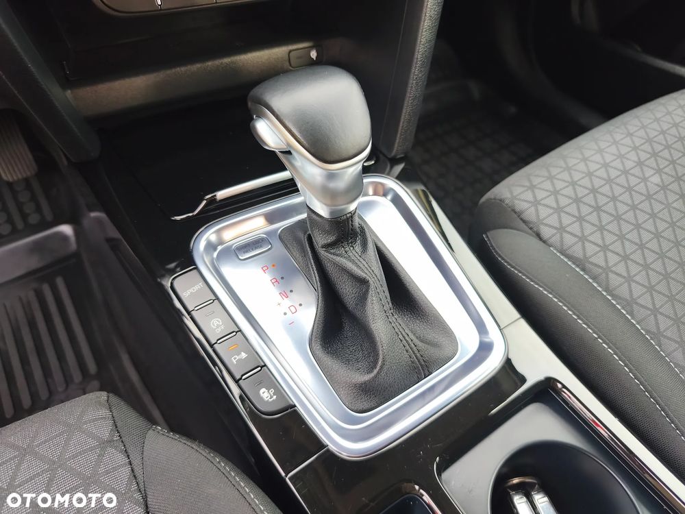 Kia Ceed 1.4 T-GDI DCT OPF Vision - 36