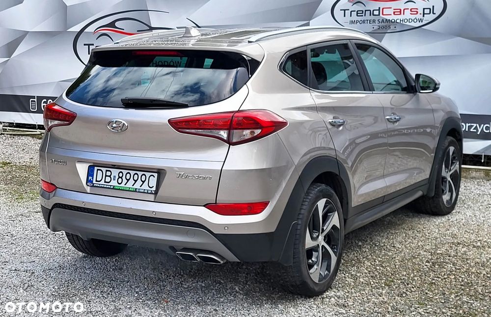 Hyundai Tucson 2.0 CRDI BlueDrive Style 2WD - 7