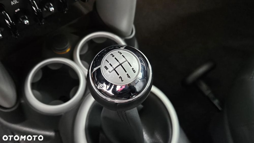 MINI Cooper S Standard - 17