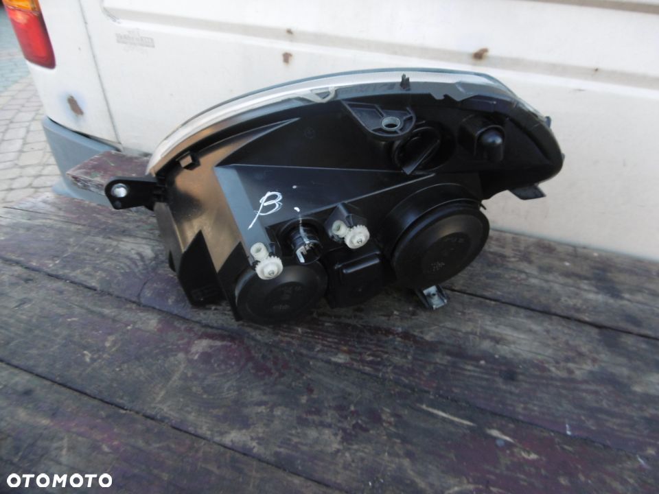 Lampa prawa lancia YPSILON HELLA EUROPA - 2