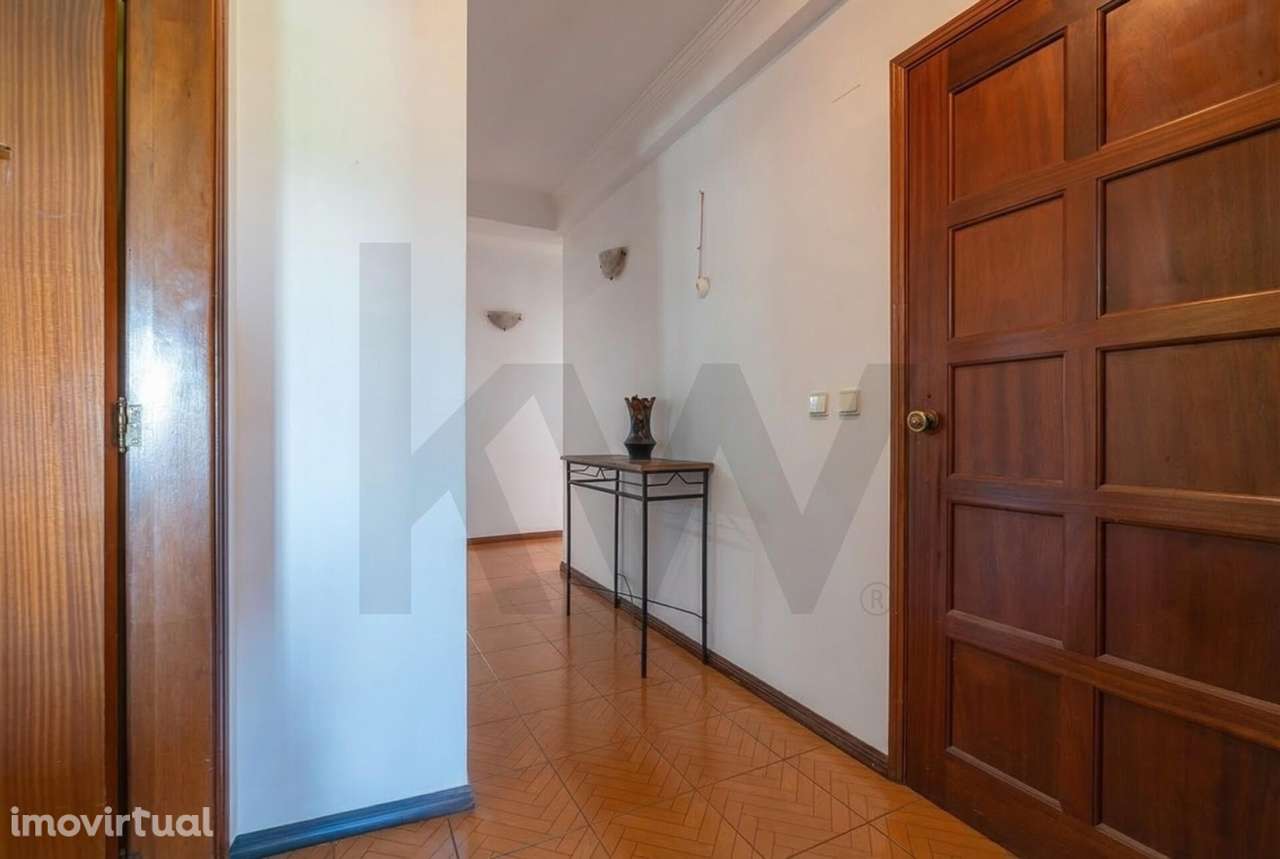 Apartamento T3 com varanda no centro da Mealhada - Grande imagem: 2/25