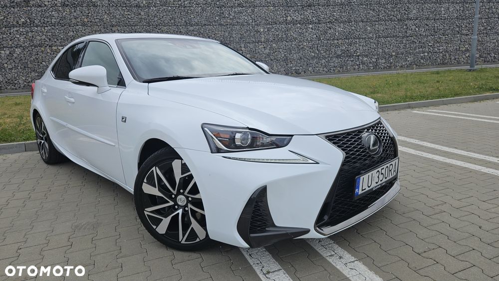 Lexus IS - 1