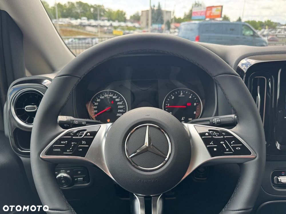 Mercedes-Benz Vito - 31