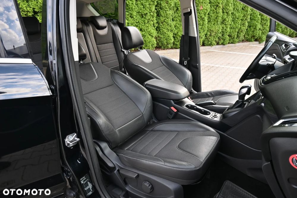 Ford Kuga 2.0 TDCi 4x4 Individual - 28