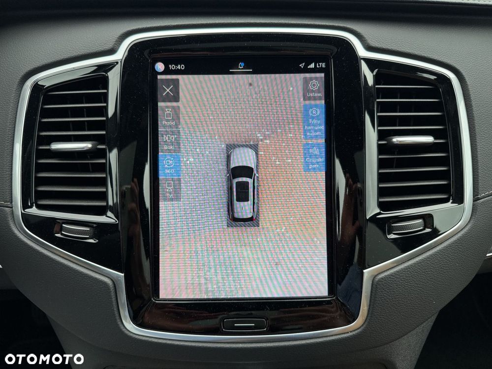 Volvo XC 90 - 23