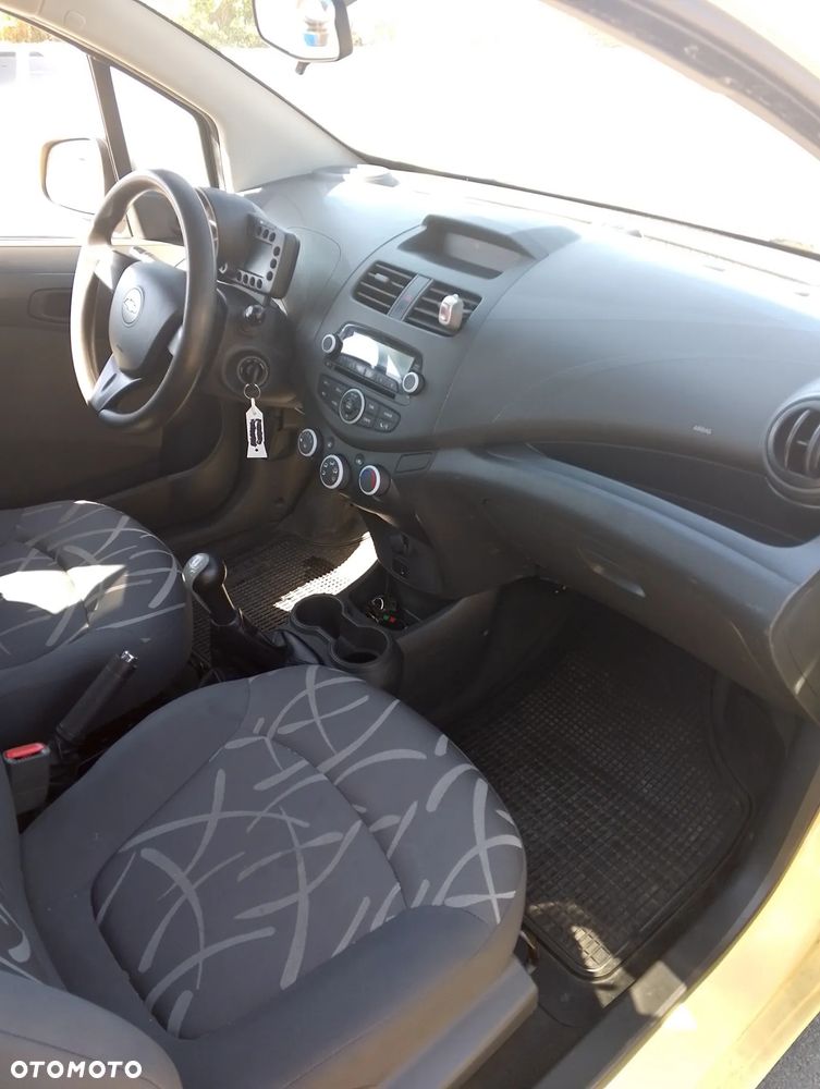Chevrolet Spark - 16